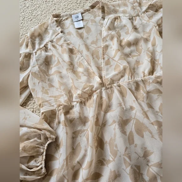 Cabi Couplet Beige & White Floral Puff Sleeve Blouse Top Size XS Small - Picture 4 of 8